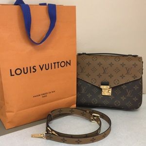 Louis Vuitton Pochette Métis